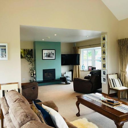 Connemara. 3 Bedroom, 8 Bed, Holiday Home 戈尔韦 外观 照片