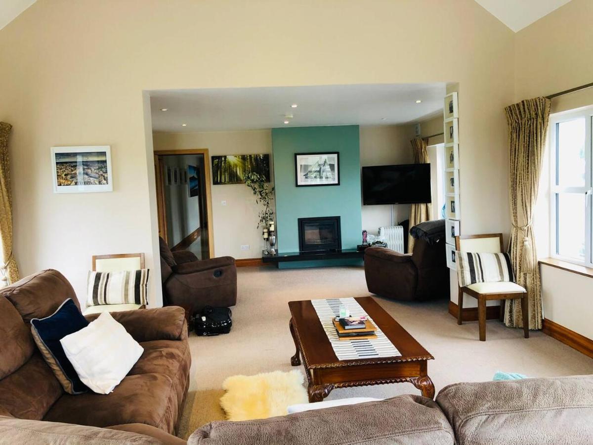 Connemara. 3 Bedroom, 8 Bed, Holiday Home 戈尔韦 外观 照片