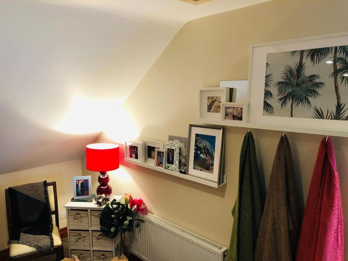 Connemara. 3 Bedroom, 8 Bed, Holiday Home 戈尔韦 外观 照片