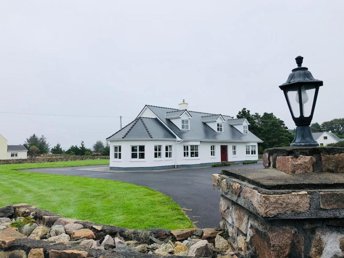 Connemara. 3 Bedroom, 8 Bed, Holiday Home 戈尔韦 外观 照片